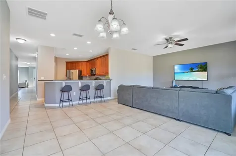 1258 Lexington Avenue Davenport FL 33837