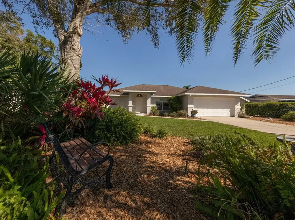 6717 3rd Street Court W Bradenton FL 34207