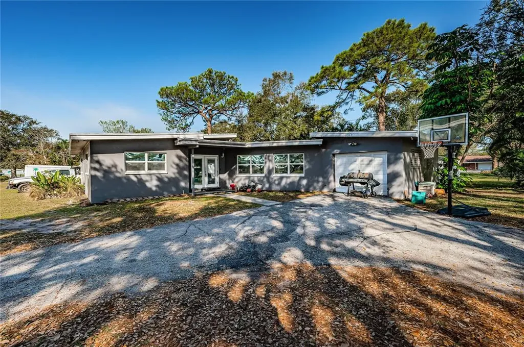 10319 106th Terrace Largo FL 33773