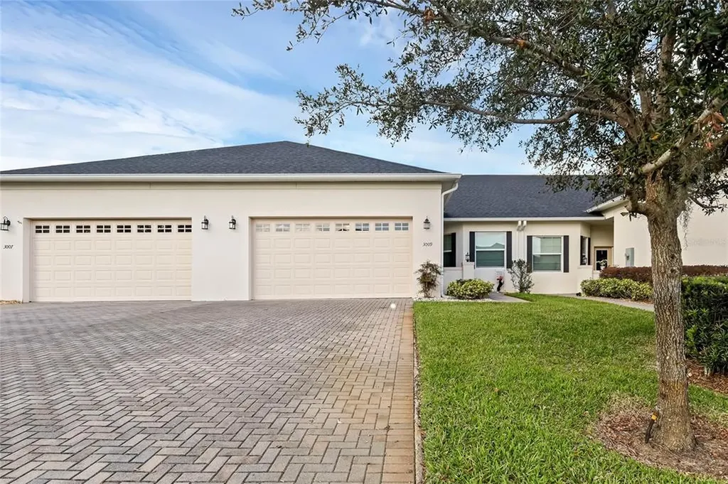 3009 Manitoba Avenue Groveland FL 34736
