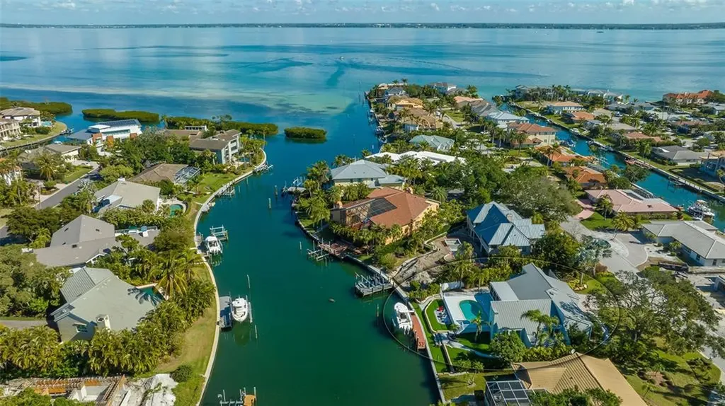 511 Putter Lane Longboat Key FL 34228