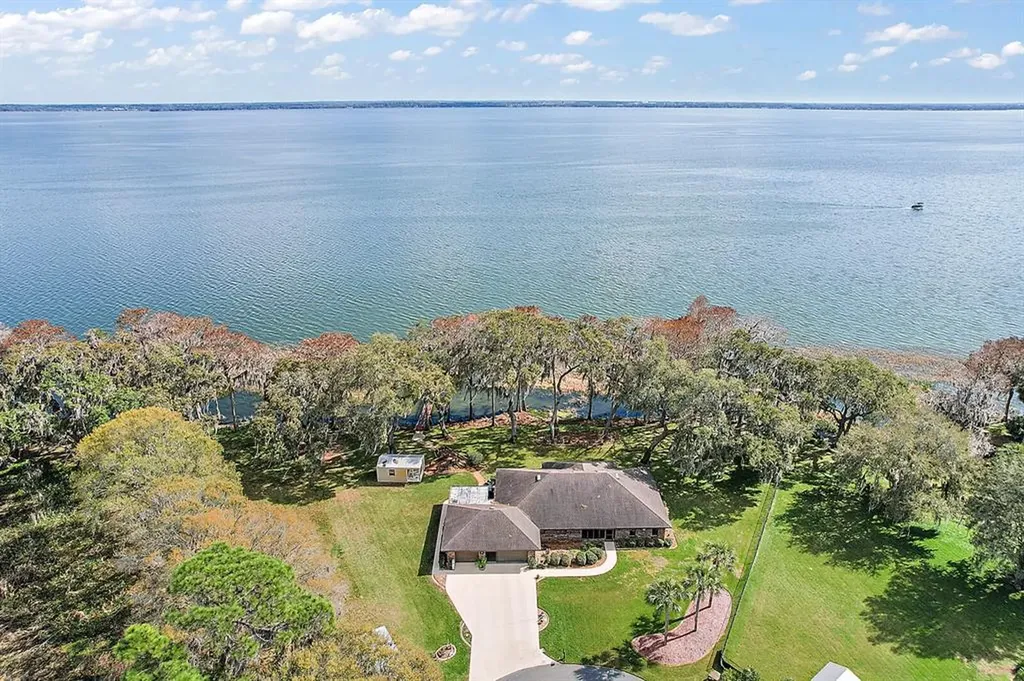 12448 Insim Lane Leesburg FL 34788