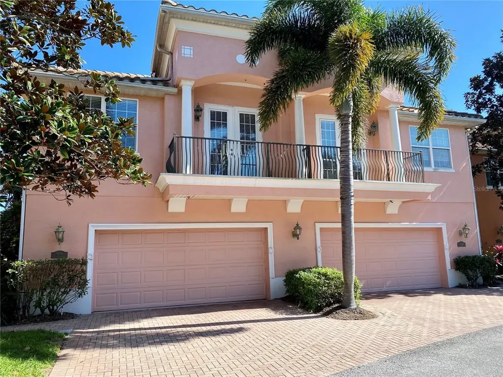 22 Mangrove Point St Petersburg FL 33705