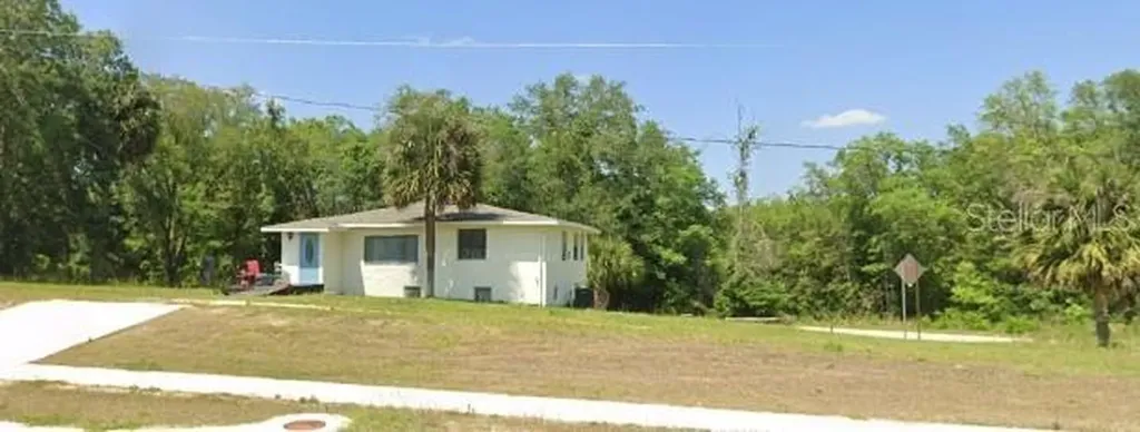1482 State Road 20 Interlachen FL 32148