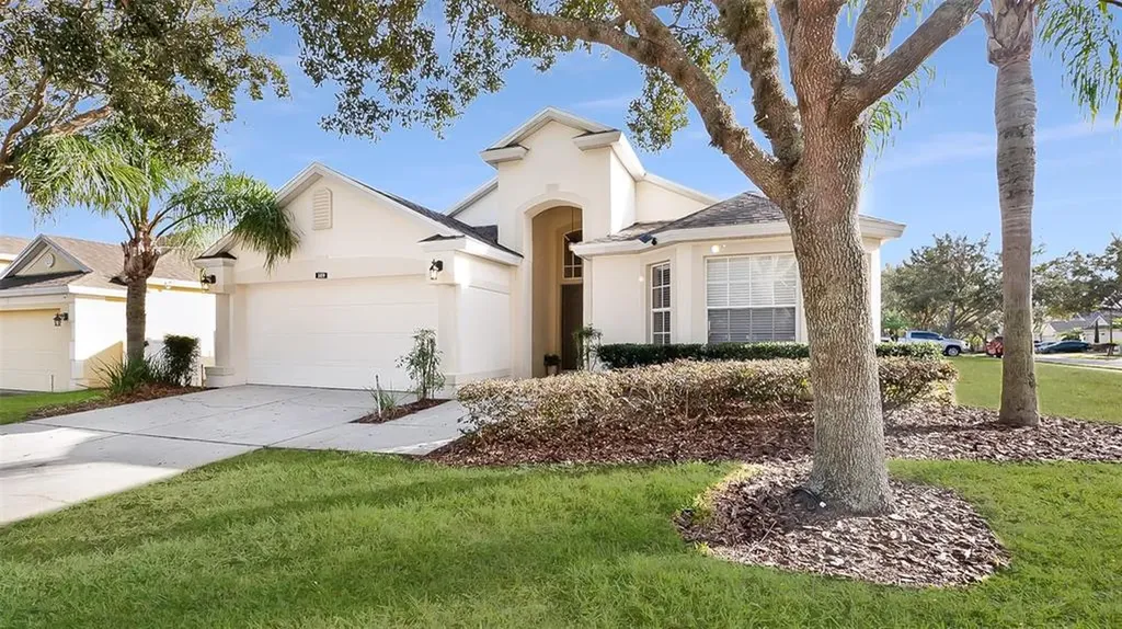 109 Chaucer Avenue Davenport FL 33896