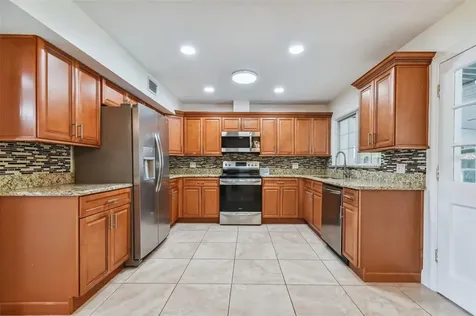 337 W Citrus Street Altamonte Springs FL 32714