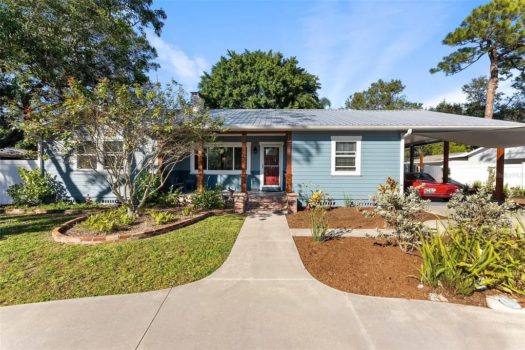 593 45th Street Sarasota FL 34234