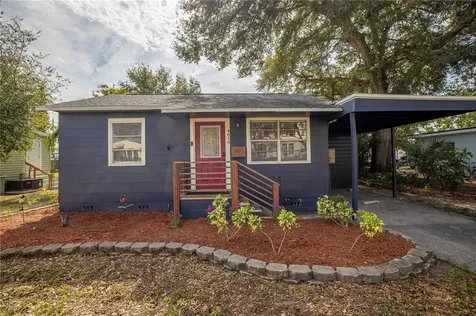 4616 13th Avenue N St Petersburg FL 33713