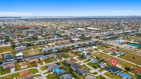 4616 SW 15th Avenue Cape Coral FL 33914