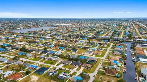 4616 SW 15th Avenue Cape Coral FL 33914