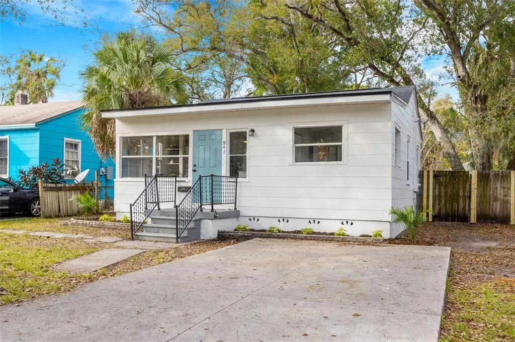 947 23rd Avenue S St Petersburg FL 33705