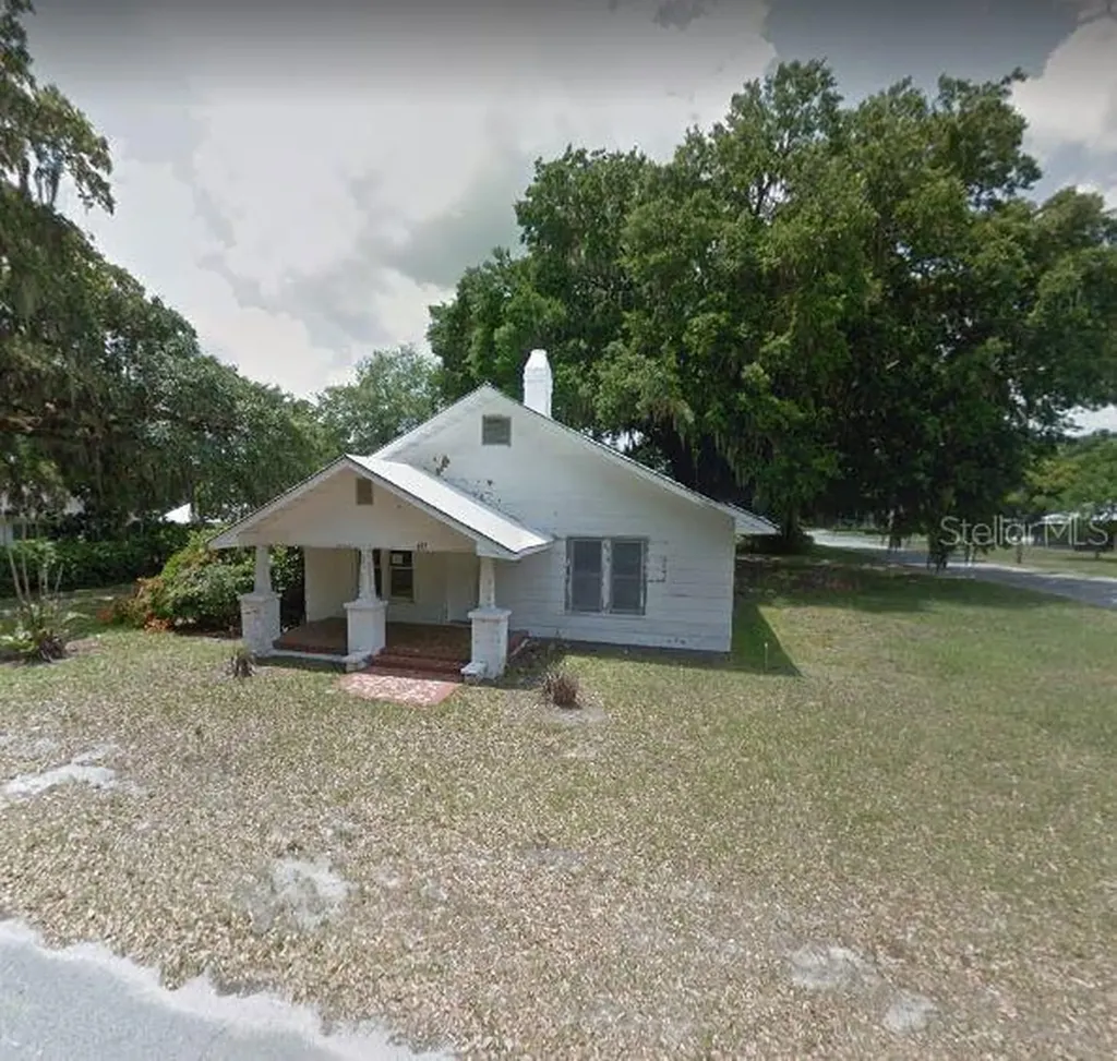 427 N Seminole Avenue Fort Meade FL 33841