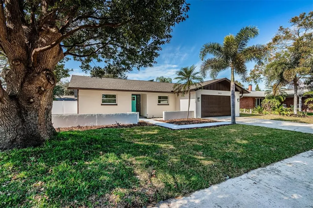 2412 Timbercrest Circle E Clearwater FL 33763
