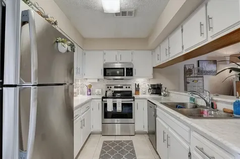 1538 Chateaux De Ville Court Clearwater FL 33764