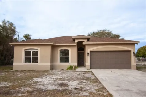 1138 Woodlawn St, Clearwater FL 33756
