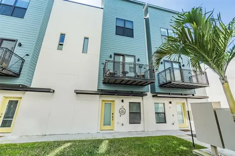 4810 W Mcelroy Avenue Tampa FL 33611