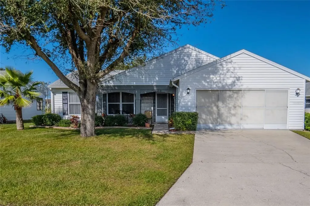 1032 Canary Circle N Lakeland FL 33809