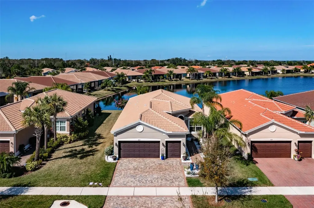 4835 Grand Banks Drive Wimauma FL 33598