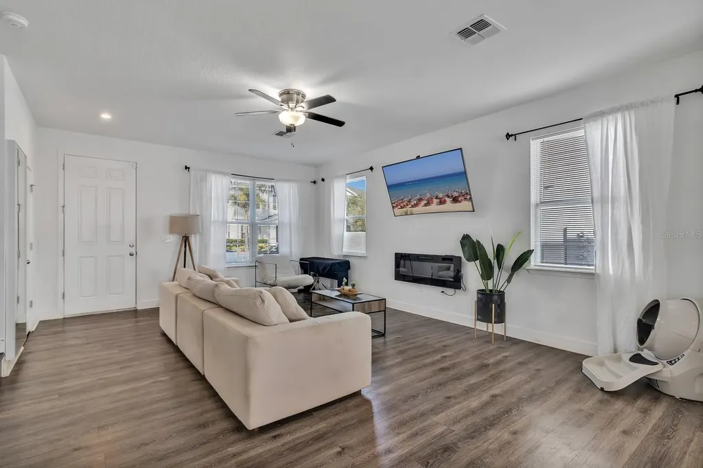 6179 Elfin Herb Way Winter Garden FL 34787