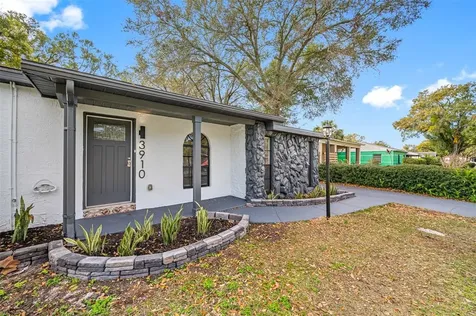 3910 W Pine Street Tampa FL 33607