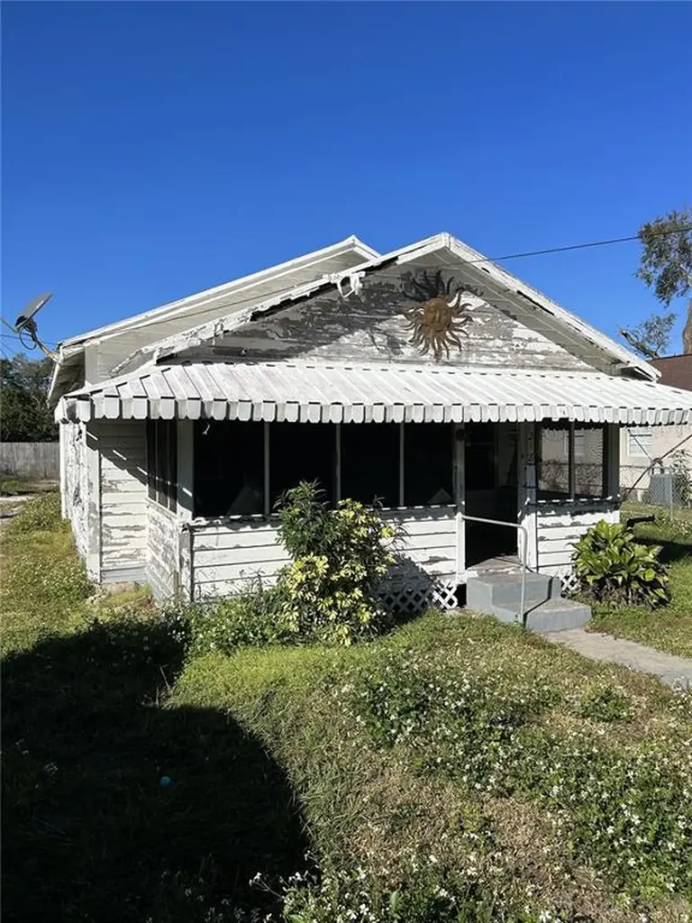 218 4th Street Winter Garden FL 34787