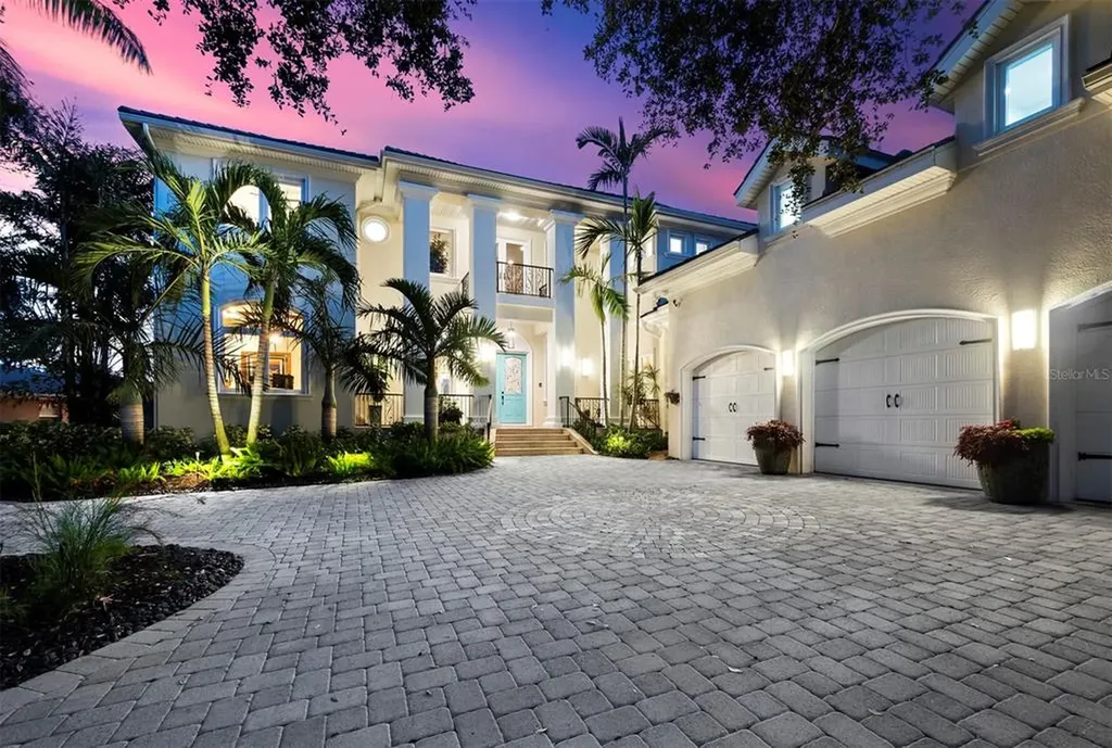 624 Waterside Way Sarasota FL 34242