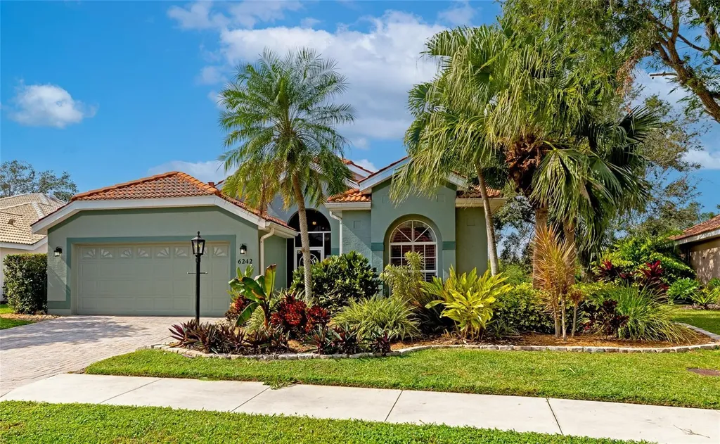 6242 Sturbridge Court Sarasota FL 34238