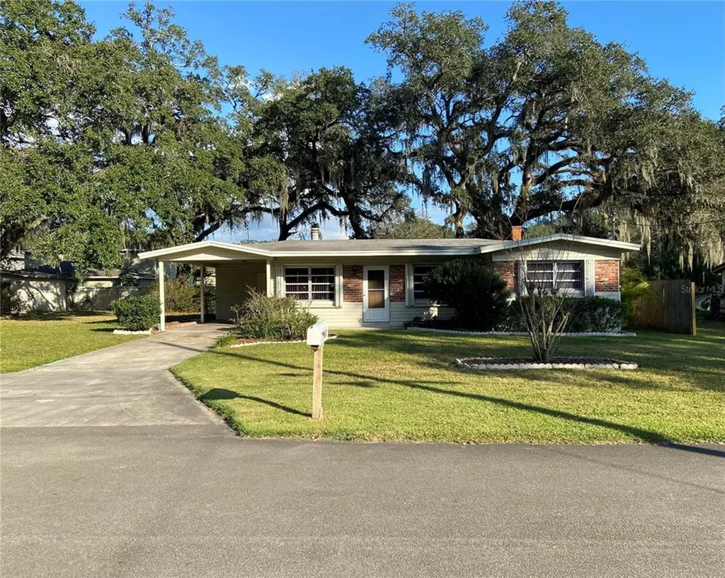 6813 Oakdale Drive Tampa FL 33610