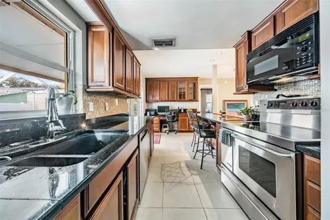 512 N Archer Street Tampa FL 33609