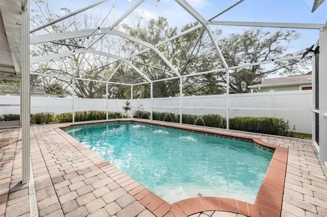512 N Archer Street Tampa FL 33609