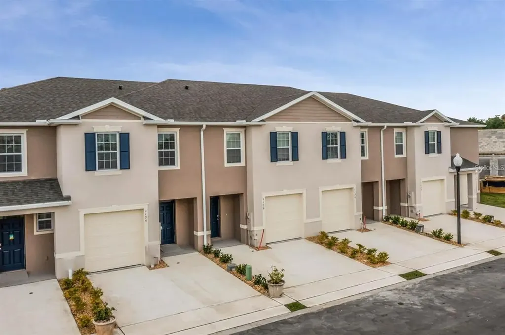 1257 Yellow Finch Drive Davenport FL 33837