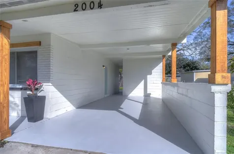2004 E Broad Street Tampa FL 33610