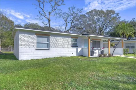 2004 E Broad Street Tampa FL 33610
