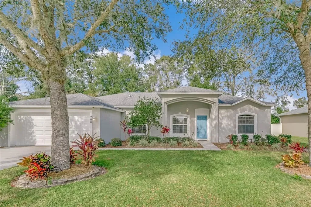 708 Cypress Oak Circle Deland FL 32720
