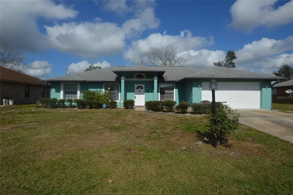 1124 Matterhorn Street Deltona FL 32725