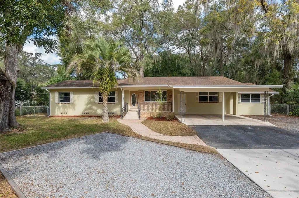 3163 E Fort King Street Ocala FL 34470