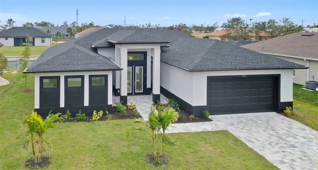 1911 SW 8th Court Cape Coral FL 33991