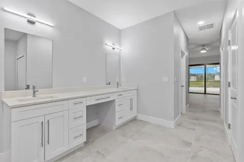1911 SW 8th Court Cape Coral FL 33991