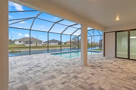 1911 SW 8th Court Cape Coral FL 33991