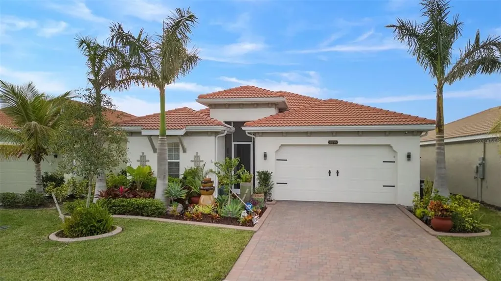 3096 Royal Gardens Avenue Fort Myers FL 33916