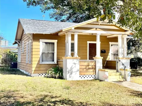 1911 Burlington Avenue N St Petersburg FL 33713