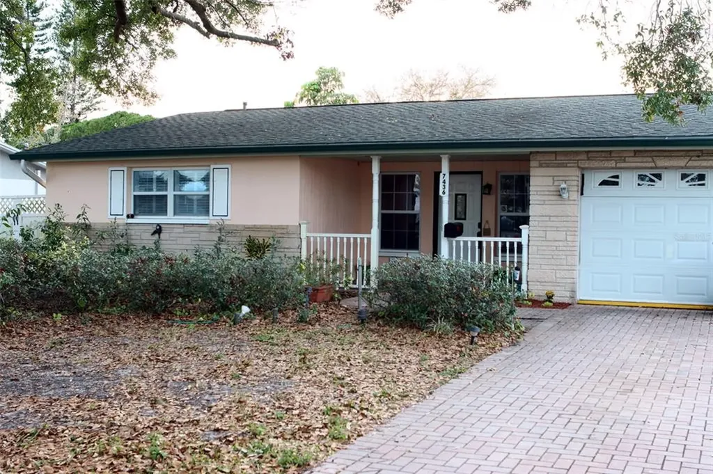 7436 Bay Street NE St Petersburg FL 33702