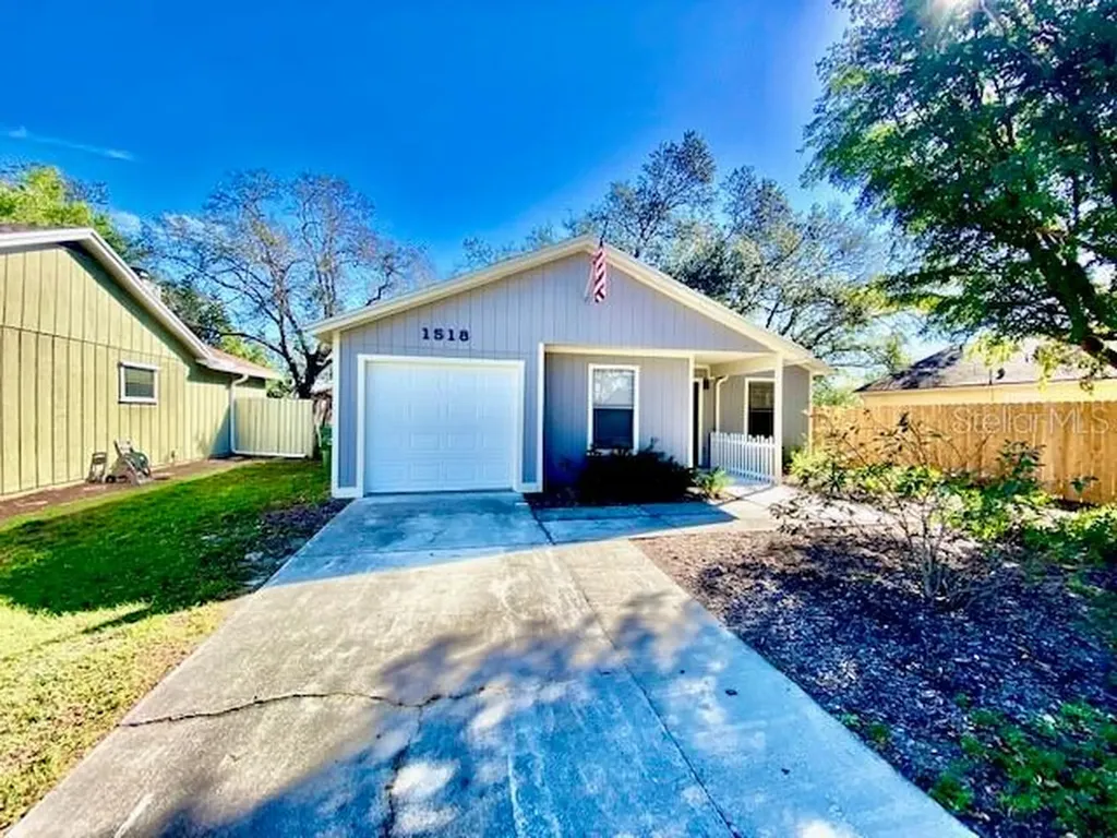 1518 N Conrad Avenue Sarasota FL 34237