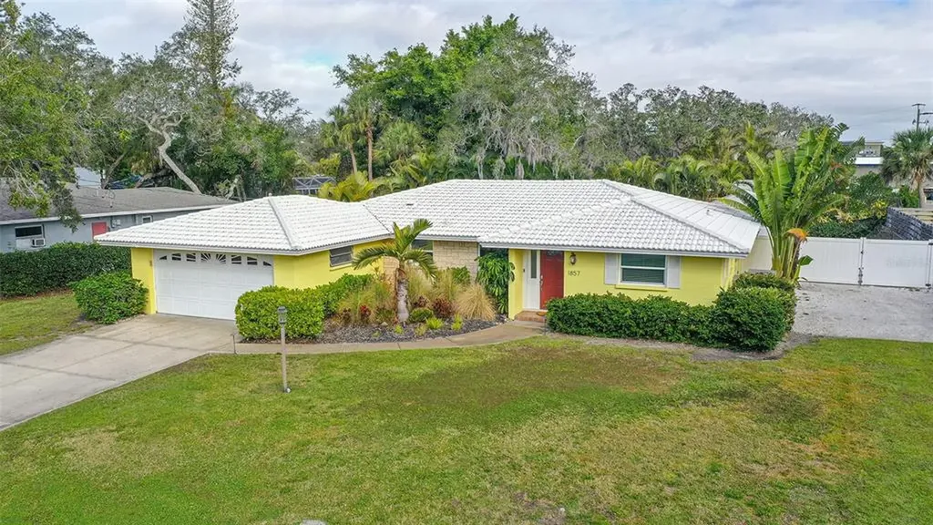 1857 Sandalwood Drive Sarasota FL 34231