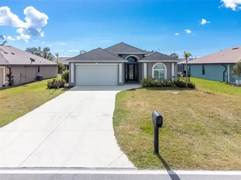 527 Sunset Road N Rotonda West FL 33947