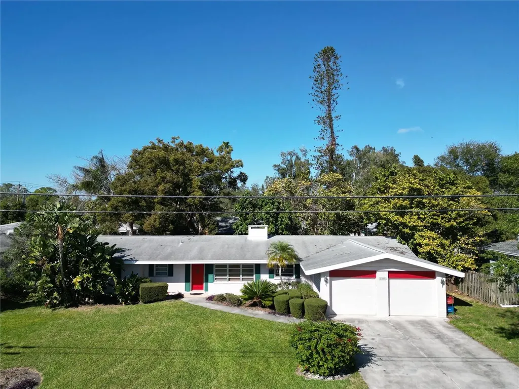 2815 Pinecrest Street Sarasota FL 34239
