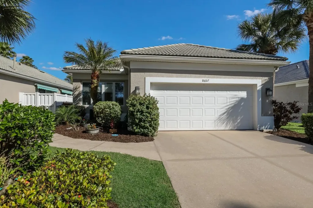 8607 54th Avenue Circle E Bradenton FL 34211