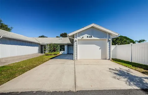 548 Surrey Close Palm Harbor FL 34683