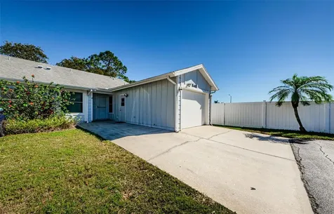 548 Surrey Close Palm Harbor FL 34683
