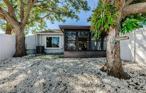 548 Surrey Close Palm Harbor FL 34683
